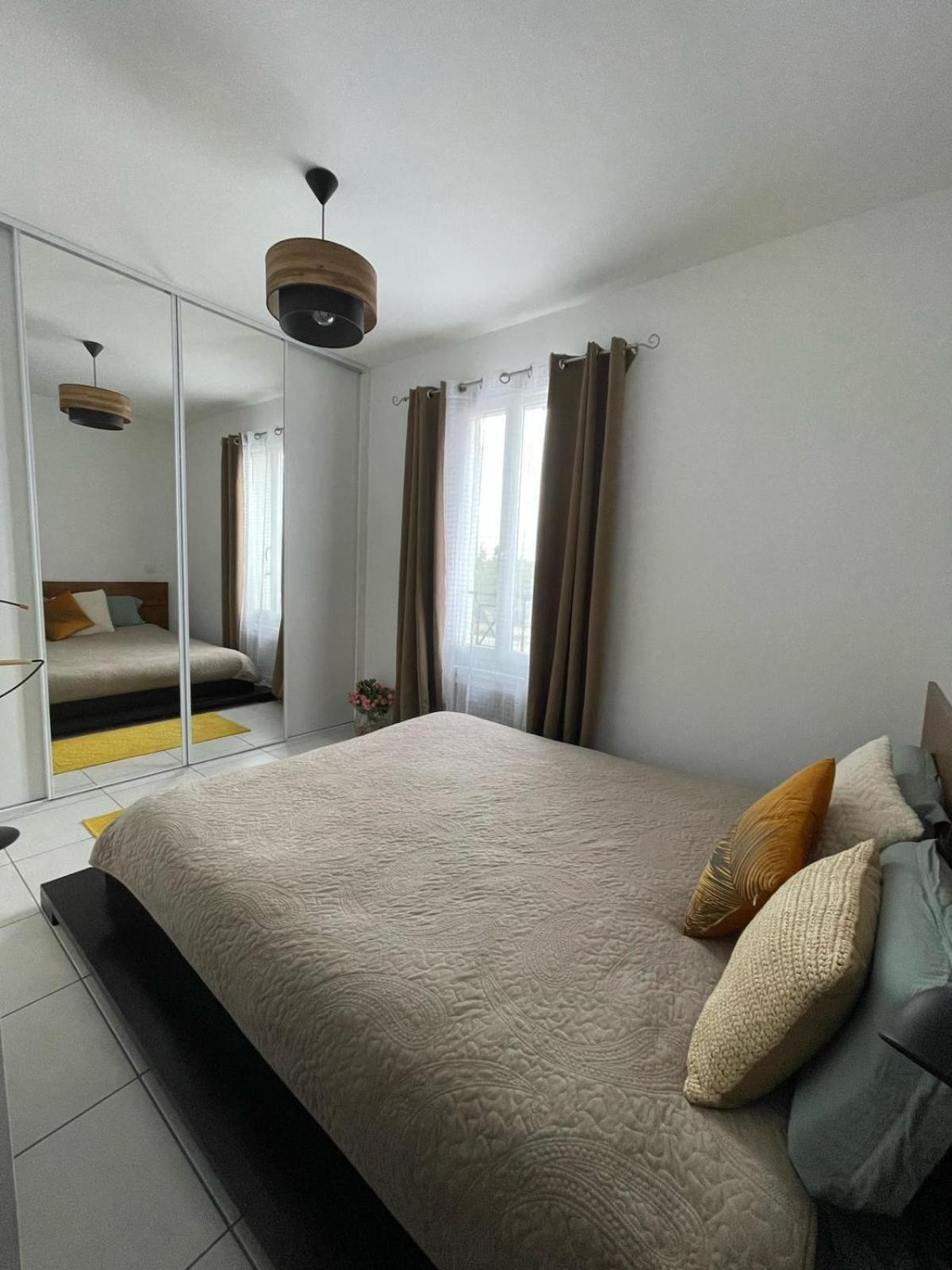 Maison Entiere Redessan ภายนอก รูปภาพ